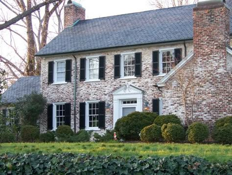 white colonial style homes | Mortar washed houses, brick smeared with mortar, or soft lime washed ... House With Black Shutters, Lime Wash Brick, White Colonial, Black Shutters, White Wash Brick, Colonial Style Homes, Casa Country, Casas Coloniales, Casa Exterior