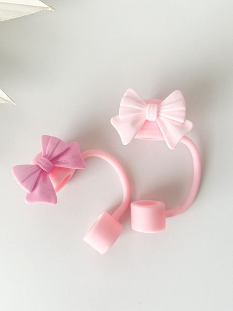 This Bow Straw Topper for Tumbler, available in a charming Pink design, perfect for enhancing your cup accessories for Stanley Cup. Protect your straw with the Straw Tip Cover designed specifically for straw tumbler accessories ✨DETAILS✨ + This listing is for 1 bow straw topper + Silicone & plastic material + Compatible with 30oz and 40oz Stanley straws Want to see our other Stanley accessories? Click the link below to view.  + Stanley toppers & charms: https://www.etsy.com/shop/Wild4Style?ref=s Owala Cup Accessories, Pink Bow Accessories, Pink Stocking Stuffers, Random Items Aesthetic, Stanley Bow Topper, Stanley Accessories Aesthetic, Stanley Cup Preppy, Pink Stanley Cup Accessories, Cute Straws