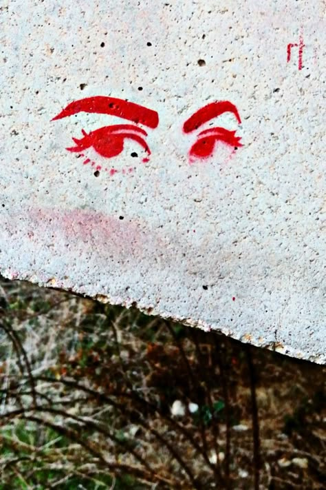 Stencil Graffiti Art, Graffiti Stencil Template, Eye Graffiti, Backyard Mural, Street Art Stencil, Eye Stencil, Graffiti Stencil, Stencil Street Art, Spray Paint Stencils