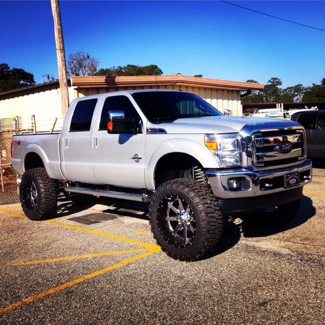 2015 Ford F250 Super Duty, Ford F250 Super Duty, Future Trucks, Lifted Ford, F250 Super Duty, Ford Vehicles, Off Roading, Truck Wheels, Ford Pickup