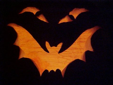 Pumpkin Carving Ideas Bats, Jack O Lanterns Ideas, Vampire Pumpkin Carving, Pumpkin Carving Bat, Jack O Lantern Templates, Bat Pumpkin Carving, Vampire Pumpkin, Cute Pumpkin Carving, Halloween Pumpkin Carving Stencils