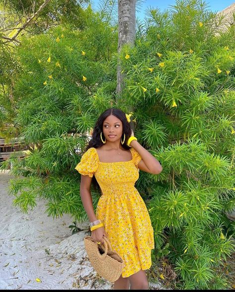 Dressy Outfits Black Women, Cute Dressy Outfits, Elegant Summer Outfits, Classy Short Dresses, Floral Dress Outfits, Pool Party Outfits, Cute Modest Outfits, Picnic Dress, Best Dress