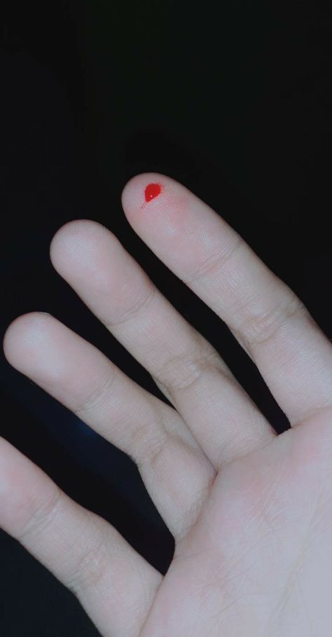 Fake Wounds Photo Hand, Blood Covenant Finger Picture, Blood Oath Photo Thumb, Oath Finger Blood Covenant Pictures, Blood Covenant Finger Picture For Women, Fake Cuts For Prank, Oath Finger Blood Covenant, Finger Tip Blood Oath, Blood Oath Photo For Clients