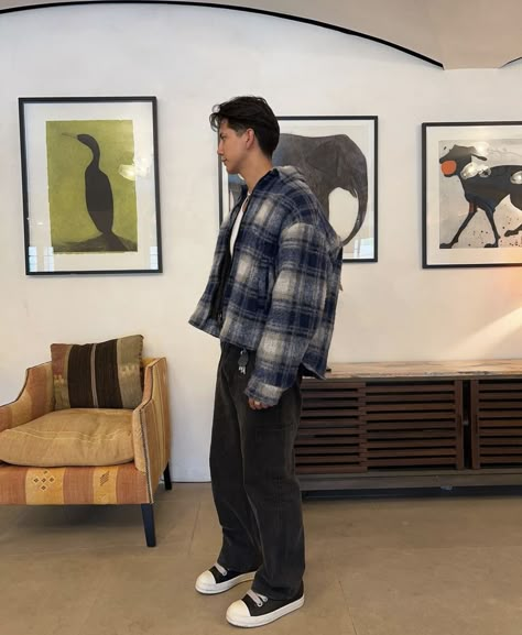 Flannel Jacket Outfits Men, Cropped Flannel Outfits Men, Cropped Jacket Outfit Men, Flannel Outfits Men Casual, Flannel Jacket Outfit, Indie Fashion Men, 70 Converse, Chuck 70 Converse, Flannel Outfits Men