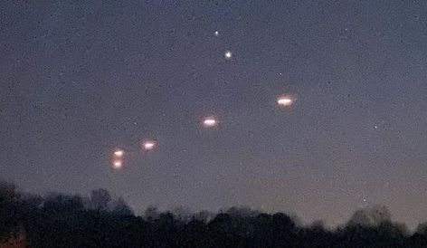 Recent Ufo Sightings, Paranormal Aesthetic, Alien Videos, Ufos Are Real, Latest Ufo Sightings, Latest Ufo, Alien Photos, Unidentified Flying Object, I Want To Believe