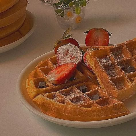 Aesthetic Strawberry, Strawberry Waffles, Mood Food, Pinterest Aesthetic, My Core, Food Obsession, See Me, Pretty Food, Cute Food