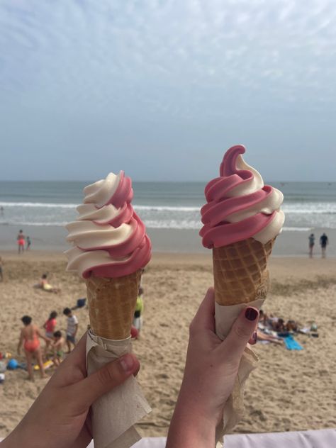 #icecream #beach #beachaesthetic #summer #summervibes Beach Ice Cream Shop Aesthetic, Ice Cream Beach Aesthetic, Ice Cream Beach, French Beach, Port Macquarie, Summer Board, 2024 Aesthetic, Cream Aesthetic, Soak Up The Sun