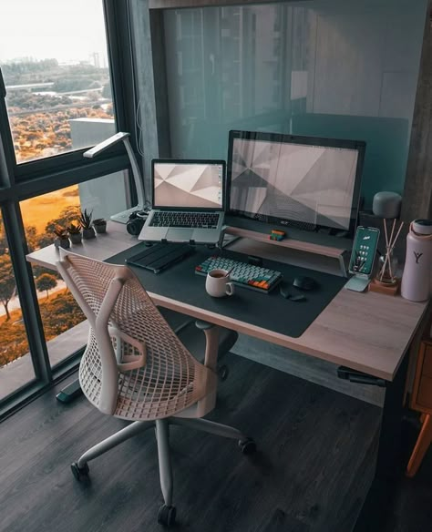 Workspace Setup, Clean Desk, Dream Desk, Home Studio Setup, Desktop Setup, Desk Setups, Workspace Inspiration, Setup Ideas, Desk Ideas