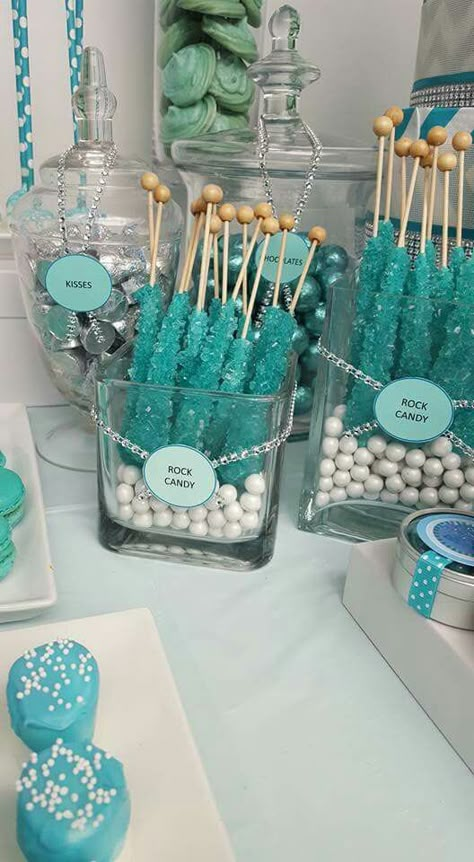 Teal Dessert Table Ideas, Teal And White Party Decorations, Tiffany And Co Bday Party, Tiffany Blue Dessert Table, Aqua Party Theme, Aqua Party Decorations, Teal Decorating Ideas Birthday Parties, Teal Party Food Ideas, Teal Dessert Table