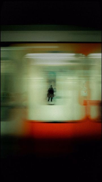 Blur Photography, Fast Life, Slow Shutter, Fotografi Vintage, Retro Photography, Street Portrait, Still Photography, Motion Blur, Spotify Covers