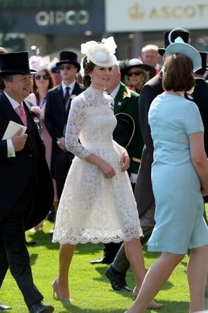 Princess Kate Wedding Dress, Kate Middleton Bum, Ducesa Kate, Kate Middleton Skirt, Kate Middleton Legs, Düşes Kate, Princesse Kate Middleton, Kate Middleton Hair, Princess Katherine