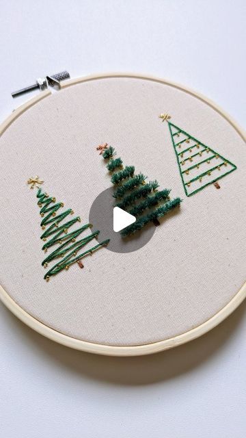 Needlepoint Christmas Tree Stitches, Christmas Tree Hand Embroidery Patterns Free, Christmas Embroidery Stitches, Christmas Tree Embroidery Patterns Free Pattern, Easy Christmas Tree Embroidery, Embroidery Christmas Tree Pattern, Christmas Tree Embroidery Tutorial, Christmas Hand Embroidery Designs, Embroidered Christmas Trees