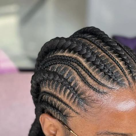 Simple Ghana Weaving All Back Style, Straight Back Twists, Simple Ghana Weaving Hairstyles, Simple Weaving Hairstyles, Quick Braided Hairstyles With Weave, Simple Cornrow Hairstyles, 6 Stitch Braids, Straight Back Hairstyles, Style Cornrows