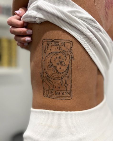 Perfectly healed tarot card 🌜✨ #tattoo #tarotcards #tarot #tarottattoo #tarotcardtattoo #sidetattoo #healedtattoo #moontattoo… | Instagram Simple Hand Tattoos, Stomach Tattoos Women, Tarot Card Tattoo, Tarot Tattoo, Card Tattoo Designs, Tattoo New, Special Tattoos, Sibling Tattoos, Small Meaningful Tattoos