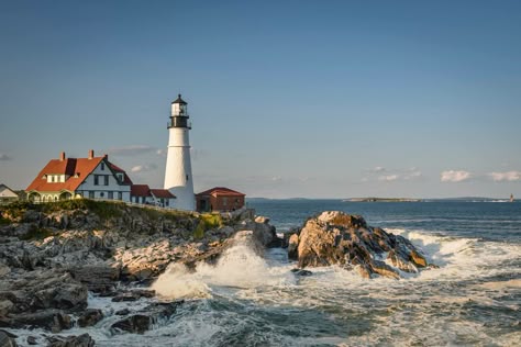 Light Core Aesthetic, Maine Nature, Blue Scenery, Lighthouse Landscape, Seaside Aesthetic, Portland Head Lighthouse, East Coast Aesthetic, Coast Landscape, Seaside Landscape