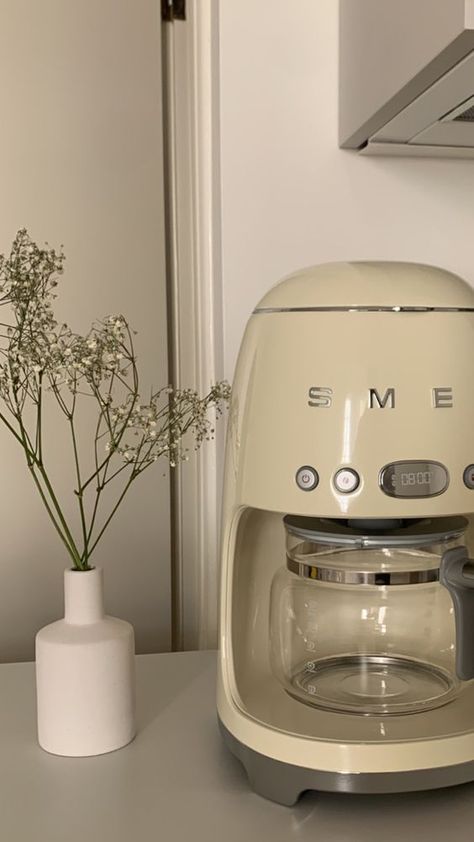 shop it here: Smeg Kitchen Ideas, Aesthetic Drip, Retro Style Aesthetic, Smeg Kitchen, Coin Café, Coffee Maker Machine, Cream Kitchen, Reusable Coffee Filter, Best Espresso Machine