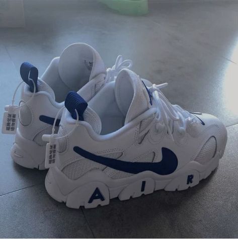 Air Shoes Nike, Bulky Nike Shoes, Nike Shoes Must Have, Shoes Nike Vintage, Shoes Under 100 Dollars Nike, Vintage Nike Shoes Aesthetic, Sneakers Under 100 Dollars, Nike Streetwear Shoes, Men’s Shoes Aesthetic