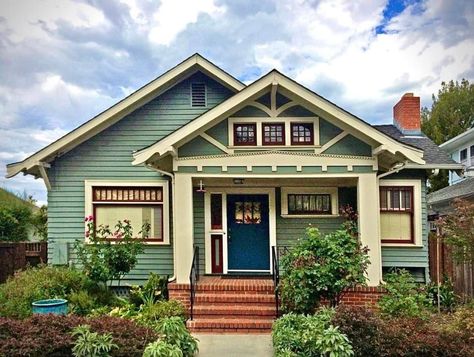 Ms Honeys Cottage, Craftsman Paint Exterior, Narrow Side Yard Ideas, California Bungalow Exterior, Craftsman Paint Colors, Outdoor House Paint, Yellow Bungalow, Bungalow Landscaping, Craftsman Bungalow Exterior