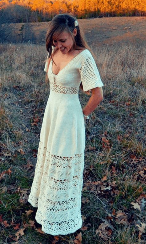 Each one of these crochet wedding dresses is stunning and unique in their own way! With a wide range of cute and short pencil dresses to dramatic trains, there is a crochet dress for everyone! #crochet #crochetpattern #crochetroundup #crochet365knittoo #crochetdress #crochetwedding #crochetweddingdress #crochetweddingdresspattern #crochetdresspattern Crochet Maxi Dress Pattern, Crochet Wedding Dress Pattern, Crochet Wedding Dress, Maxi Dress Tutorials, Beau Crochet, Crochet Dress Pattern Free, Crochet Wedding Dresses, Confection Au Crochet, Wedding Dress Patterns