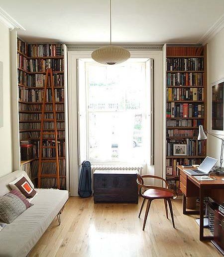 Modern Georgian House, Modern Georgian, Floor To Ceiling Bookshelves, Lots Of Books, Beautiful Bookshelf, Vintage Apartment, 아파트 인테리어, Georgian Homes, Home Libraries