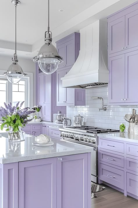 Modern Kitchen Paint Ideas, Lilac Kitchen Ideas, Pastel Purple Kitchen, Lavender Kitchen Cabinets, Pastel Kitchen Ideas, Lilac Kitchen, Pastel Kitchen Decor, Lavender Kitchen, Colorful Farmhouse