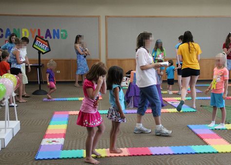 Life Size candy land with foam tiles! Life Size Candy Land, Game Vbs, Memory Verse Games, Life Size Games, Candyland Games, Family Literacy Night, Library Games, Candy Land Birthday Party, Family Literacy