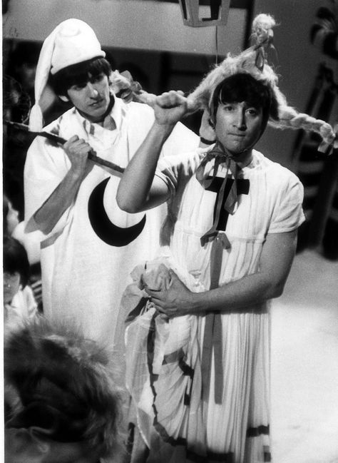 Beatles weirdest pics: 50 most bizarre photos of John Lennon, Paul McCartney, Ringo Starr and George Harrison from the archives - Mirror Online John And George, Pyramus And Thisbe, Beatles Rare, John Lemon, Just Good Friends, Bug Boy, John Lennon Beatles, Beatles Pictures, Love Me Do