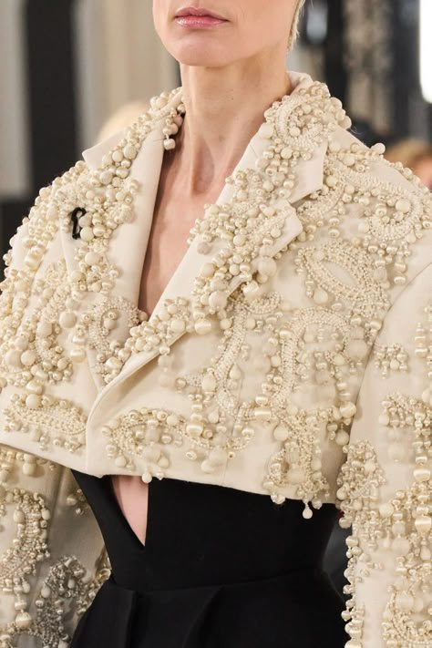 Schiaparelli Couture 2023, Schiaparelli Blazer, Schiaparelli Embroidery, Schiaparelli Spring 2023, Spring 2023 Couture, Schiaparelli Couture, 2023 Couture, Runway Fashion Couture, Elsa Schiaparelli