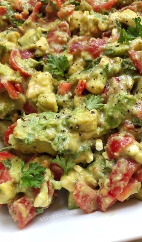 Avocado Dip Recipe, Avocado Dip, Appetizers Easy Finger Food, Finger Foods Easy, Party Appetizers Easy, Dip Recipes Easy, Appetizers And Dips, Party Appetizer, Party Appetizers