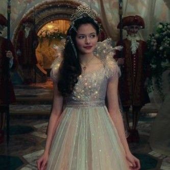 Clara The Nutcracker, Makenzie Foy, Prince Nikolai, Nutcracker And The Four Realms, Star Wars Ocs, Model People, The Nutcracker Ballet, Princess Face, Padmé Amidala