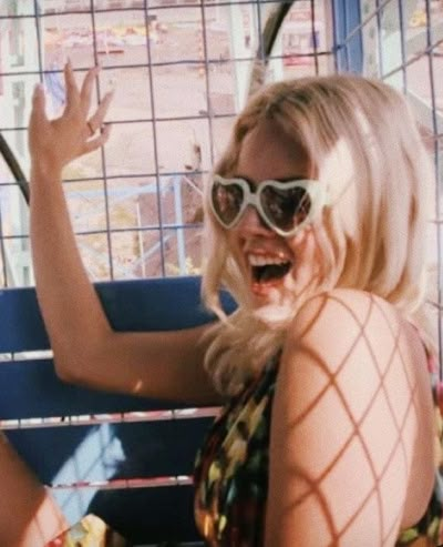 (99+) lavender sunshine on Tumblr Lana Del Rey Summer, Lana Summer, Lizzy Grant Summer, Grant Aesthetic, Lizzy Grant Aesthetic, Born To Die Summer, Lana Albums, Vintage Americana Aesthetic, Lizzie Grant