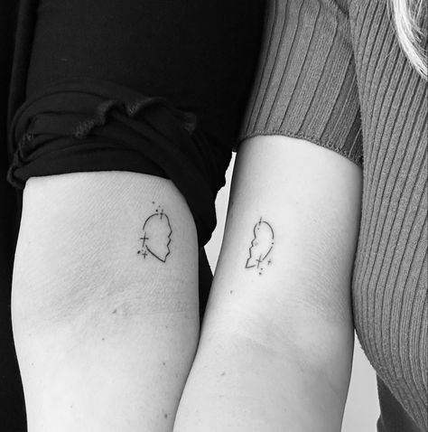 best friends matching tattoo, half heart, sparkle heart, best friends tattoo Half Heart Matching Tattoos, Half A Heart Tattoo, Half Heart Tattoo, Hart Tattoo, Best Friends Tattoo, Best Friends Matching, Half A Heart, Friends Tattoo, Matching Best Friend Tattoos