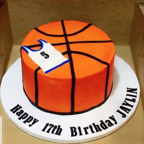 Bento Cake Basketball Design, Basketball Cake For Boys, Basketball Cake Design Birthday, Sports Theme Birthday Cake, Basketball Cake Ideas Boys, Monthly Milestone Cake, Bento Cake Designs, Bento Cake Ideas, Birthday Cake Boys