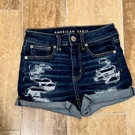 American Eagle 00 distressed jean shorts American Egal Outfits, American Eagle Shorts Outfit, Dark Blue Jean Shorts, Dr Seuss Shirts, Jean Shorts American Eagle, Math Genius, American Eagle Outfits, American Eagle Jean Shorts, Fits Ideas