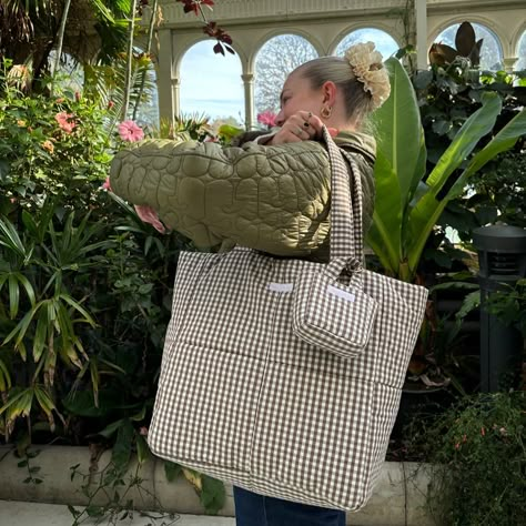 The Big Puffy Bag in ‘Coffee’ featuring a Tiny Puffy Bag in ‘Coffee’ ☕️ Made from Deadstock 100% Cotton upholstery fabric in the most perfect shade of brown gingham 🤎 the thickness of the fabric makes for a super sturdy bag, exactly what you need when carrying all of your belongings. Practicality and every day errands are made chic with these Coffee Puffy Bags! Available in the following sizes: Itsy Bitsy Puffy Pouch, Small Puffy Pouch, Tiny Puffy Pouch, Tiny Puffy Bag, Baby Puffy Bag and Bi... Puffy Tote Bags, Puff Tote Bag, Puffy Bags, Puff Bag, Ropa Dark, Puffy Bag, Brown Gingham, Bags Business, Big Tote Bags