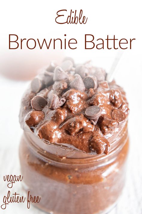 This Edible Brownie Batter is sweet, rich, and creamy. Made in about 5 minutes, you can have dessert in no time! (vegan, gluten free) Vegan Brownie Batter, Edible Brownie Batter Recipe, Edible Brownie Batter, Brownie Batter Dip, Vegan Pies Recipes, Raw Brownies, Vegan Lunch Recipes, Vegan Brownie, Vegan Banana Bread