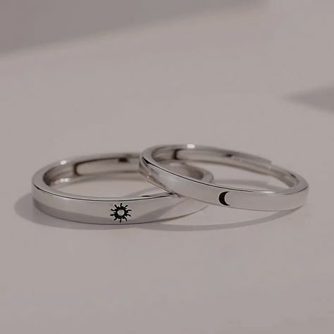 Valentine Gifts For Him Gifts Ideas For Boyfriend, Valentine Gifts For Him, قلادات متدلية, Hand Jewelry Rings, Valentines Day Gifts Ideas, Bff Jewelry, Vday Gifts, Edgy Jewelry, Pretty Jewelry Necklaces