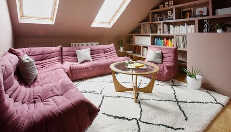 Attic Snug, Attic Lounge Ideas, Pink Room Design, Attic Living Room, Low Ceiling Attic, Sloped Ceiling Bedroom, Small Attic Room, Attic Decor, Attic Office