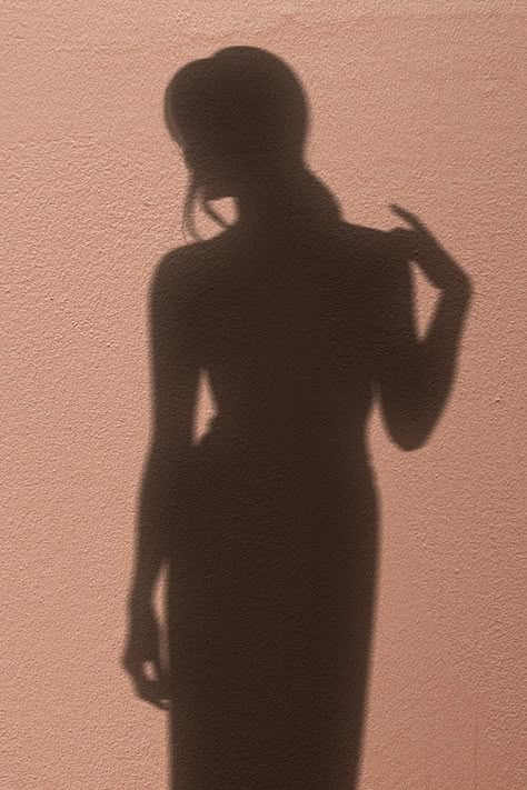 Body Shadow Aesthetic, Woman Silhouette Aesthetic, Body Shadow, Shadow Pics, Shadow Aesthetic, Human Shadow, Wattpad Background, Background Psd, Shadow Drawing