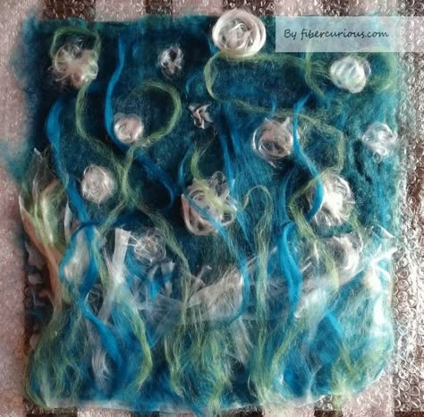 Wet Felting For Beginners, Felting For Beginners, Wet Felting Tutorial, Wool Felt Fabric, Felt Wall Hanging, Felt Pillow, Wool Felt Projects, Wet Felting Projects, Alcohol Ink Crafts