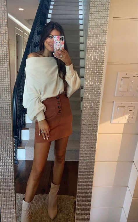 Stylish Fall Outfits Date Night, Zoo Day Outfit Fall, Steakhouse Dinner Outfit Fall, Nice Fall Outfits For Dinner, Denim Skirt Going Out Outfit, Chicago In November Outfits, Trendy Thanksgiving Outfits 2023, Going Out Outfits Cold Weather, Fall Outfits Dressy Classy