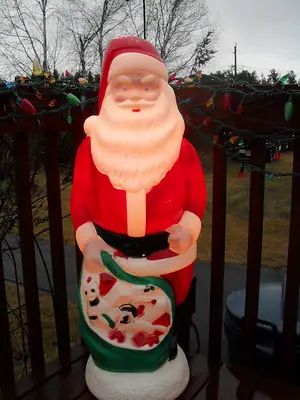 Can You Use Acrylic Paint on Blow Molds? - Blended Canvas How To Repaint Blow Molds, Happy Christmas To All, Outdoor Santa, Spray Paint Plastic, Blow Molds, Christmas Yard Decorations, Painting Plastic, Christmas Decorations Diy Outdoor, Christmas Decorations Diy