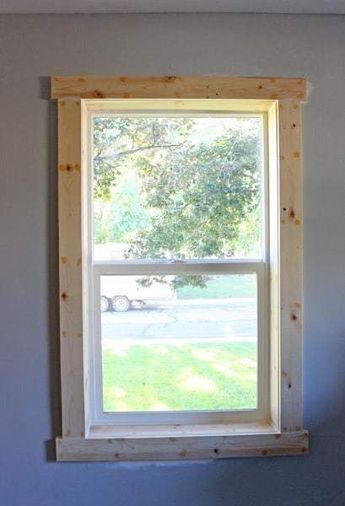 30 Awesome Window Trim Ideas, Design and Remodel #uniquewindowtrimideas Wood Framed Windows, Wood Window Trim, Farmhouse Window Trim, Craftsman Window Trim, Craftsman Window, Diy Window Trim, Farmhouse Trim, Interior Window Trim, Baseboard Trim