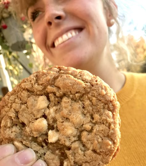 White Chocolate Oatmeal Cookies, White Chocolate Oatmeal, Cinnamon Oatmeal Cookies, Honey Granola, Pumpkin Mousse, Chocolate Oatmeal Cookies, Cinnamon Oatmeal, White Chocolate Chip Cookies, White Chocolate Cookies