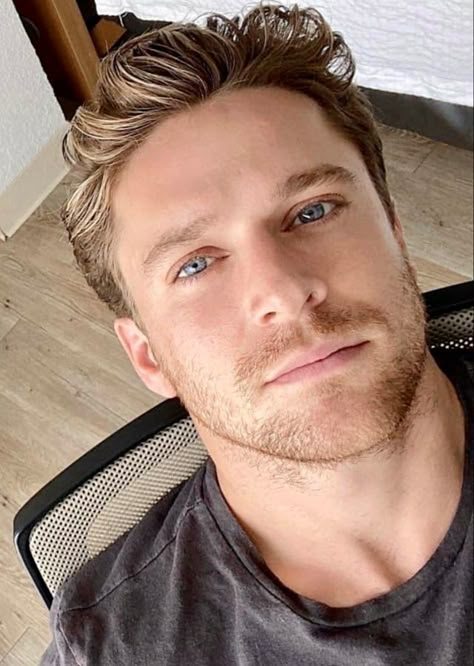 Adonis Blonde Men, Amazon Delivery, Blue Eyed Men, Blonde Boys, Men Faces, Blonde Guys, Face Men, Good Looking Men, Male Face