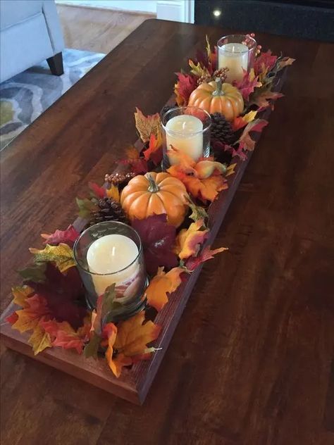 Porch Vibes, Table Halloween, Fall Table Centerpieces, Easy Fall Decor, Tafel Decor, Fall Deco, Fall Thanksgiving Decor, Autumn Decorating, Fall Table Decor