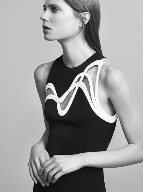 Black & white dress with graphic cutouts; contemporary fashion details // Mugler Resort 2017 Mugler Black, Corp Perfect, Resort 2017 Fashion, Street Mode, Detail Couture, Giovanna Battaglia, Fashion Design Inspiration, Chique Outfits, Futuristic Fashion