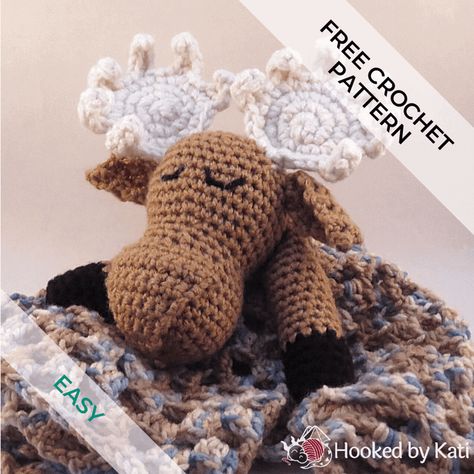 Moose Lovey Blanket | Free Crochet Pattern | Hooked by Kati Crochet Moose, Crochet Lovey Free Pattern, Lovey Baby Blanket, Small Baby Blankets, Zig Zag Crochet, Lovey Pattern, Crochet Lovey, Crochet Toys Free, Confection Au Crochet