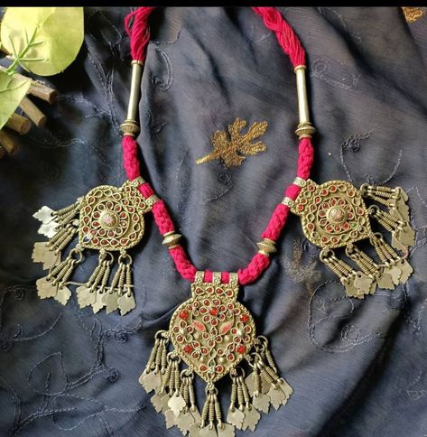 Kashmiri Jewellery, Large Necklace, Belly Dancers, Love Peace, Antique Jewelry, Crochet Necklace, Vintage Jewelry, Jewelry Accessories, Handmade Jewelry