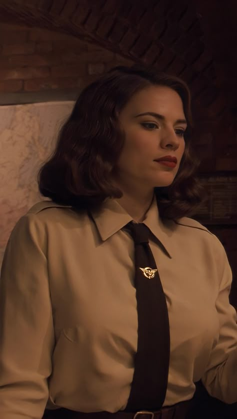 Captain America Peggy Carter, Agent Carter Cosplay, Margaret Elizabeth, Women Wearing Ties, Hayley Atwell, Peggy Carter, Agent Carter, And Peggy, Tough Girl